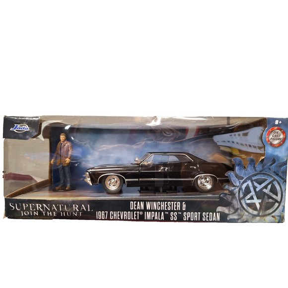RARE 1:24 JADA SUPERNATURAL DEAN WINCHESTER & 1967 CHEVROLET IMPALA - - Picture 1 of 7